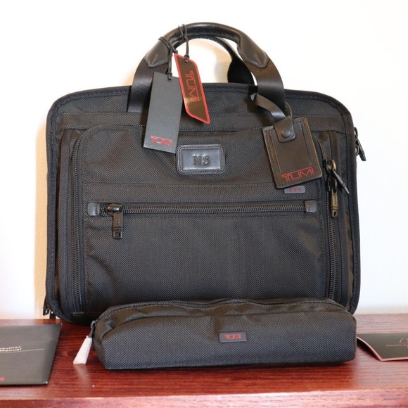 tumi small laptop bag
